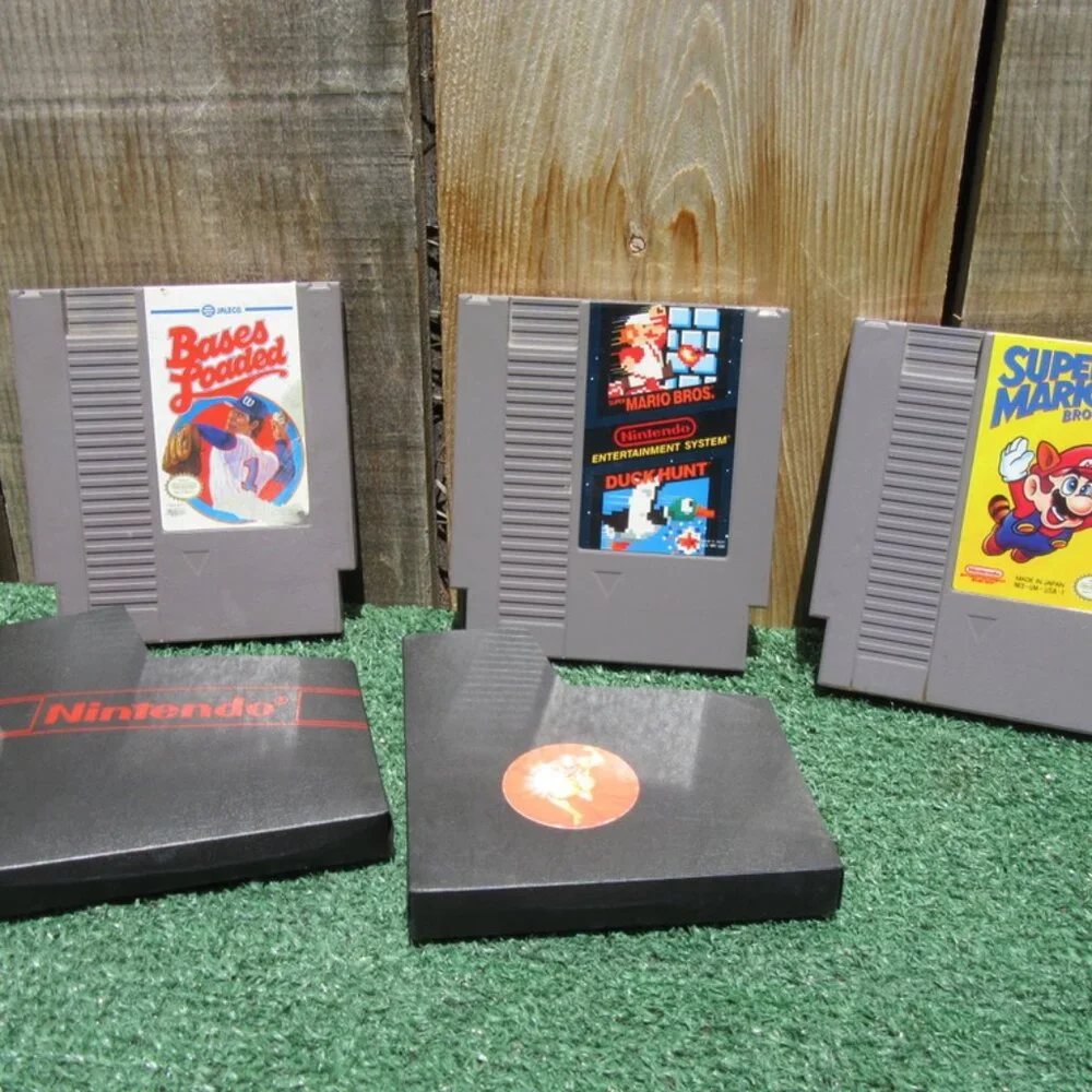 Vintage Nintendo NES-001 Console + Super Mario Bros 3 Duck Hunt Bases Loaded